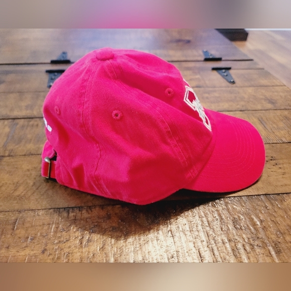 Captivating Headgear Nebraska CornHuskers Ball Cap Embroidered 100% Cotton Red - Picture 2 of 7